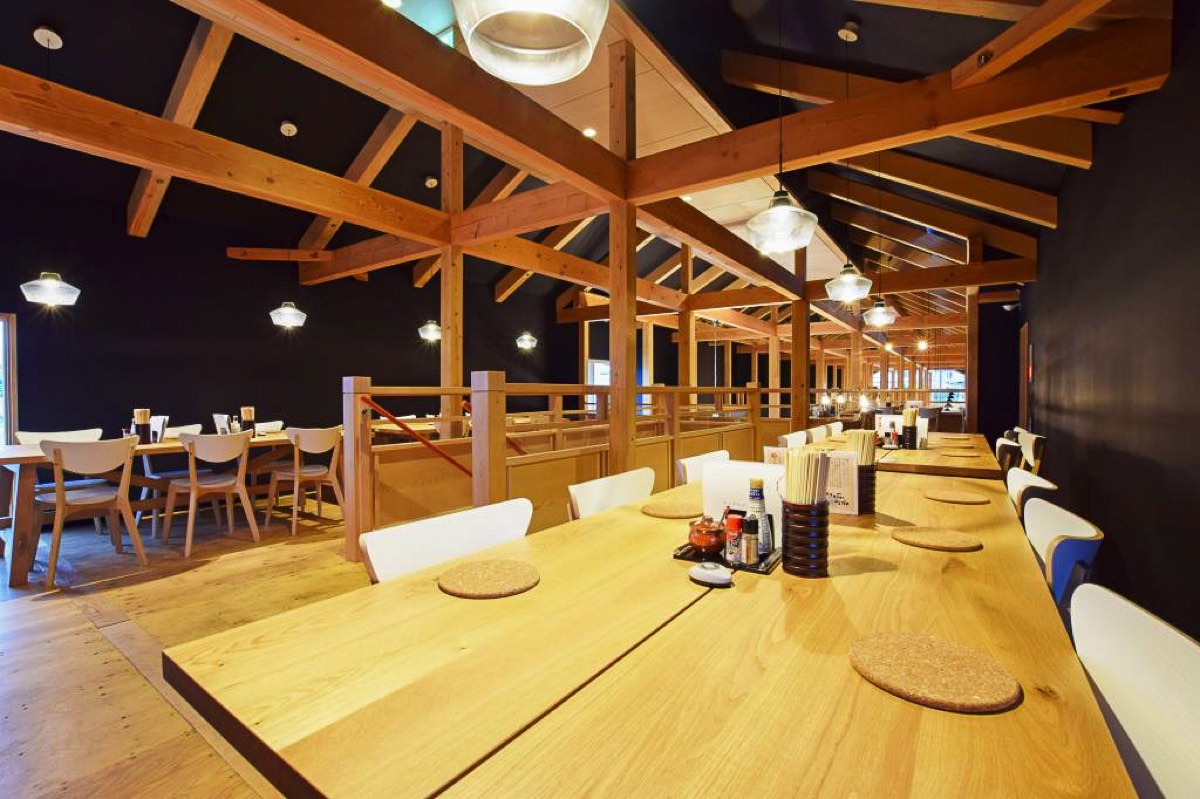 ほうとう蔵　歩成　河口湖店