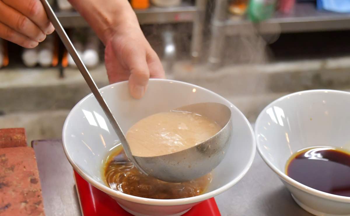 横浜ラーメン徳栄家