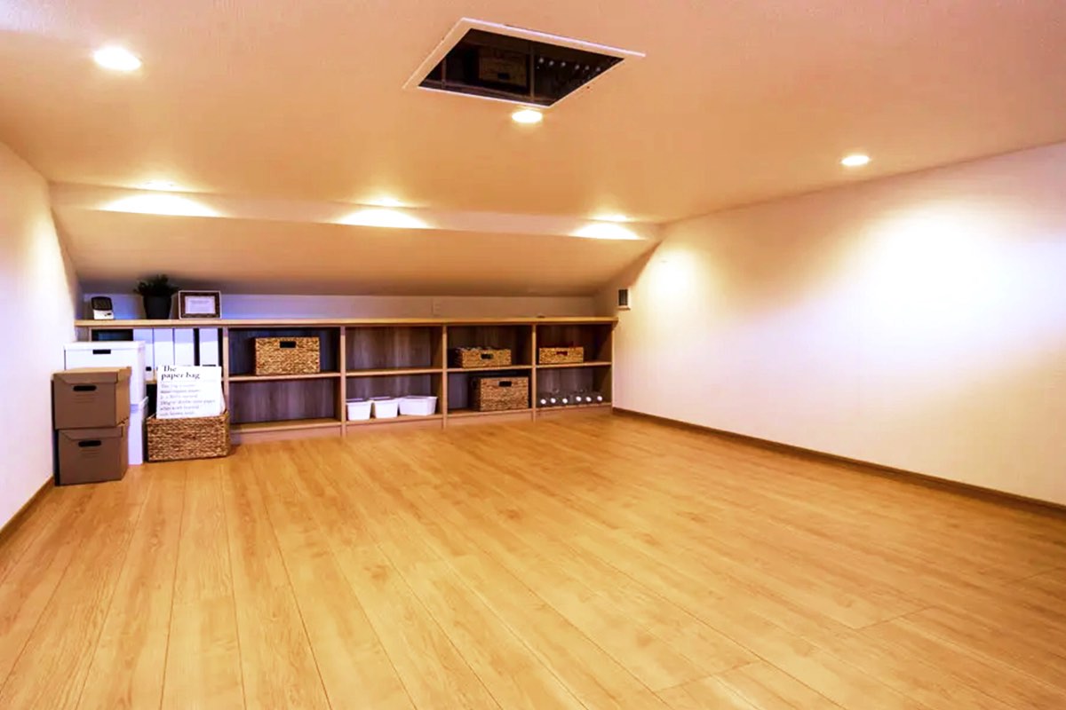 スマート・ワン アクティブガレージ（桧家住宅）／家事室／小屋裏収納／ワークスペース