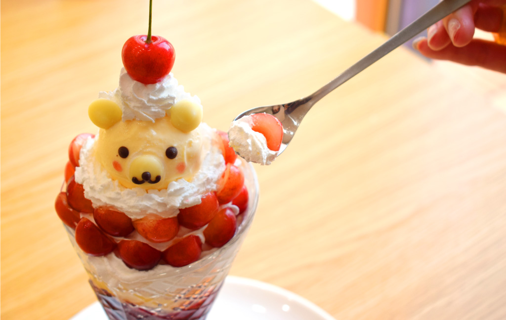 さくらんぼパフェ