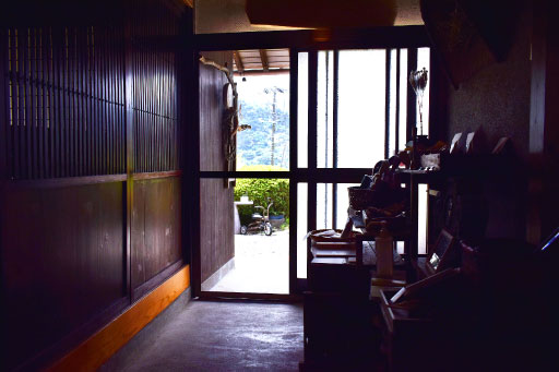 古民家喫茶 油屋の玄関