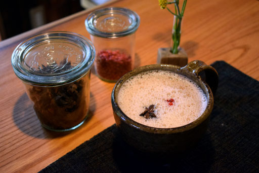 古民家喫茶 油屋のチャイ1