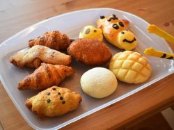 子ども連れにオススメ甲斐市富竹の無添加生地のパン屋さん「キリンベーカリー」