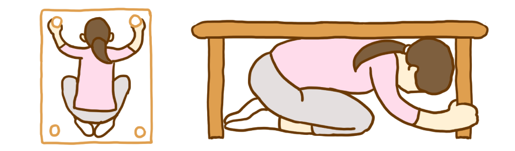 机の下で「亀」になる