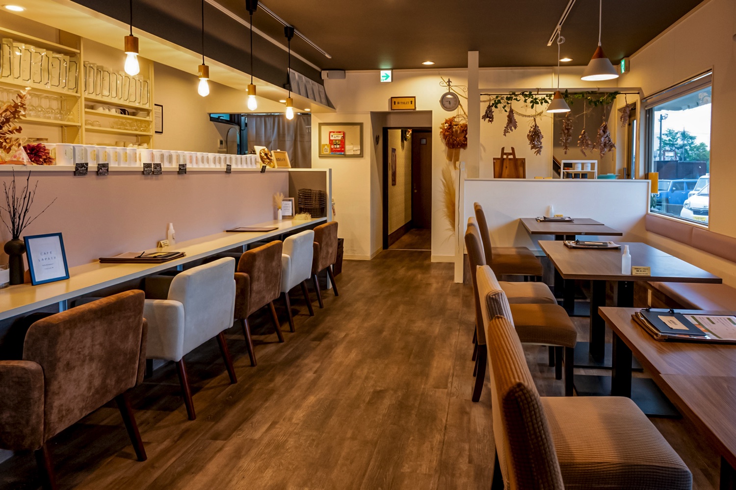 フレンチトースト専門店 CAFE LA PAIX（カフェラペ）の店内