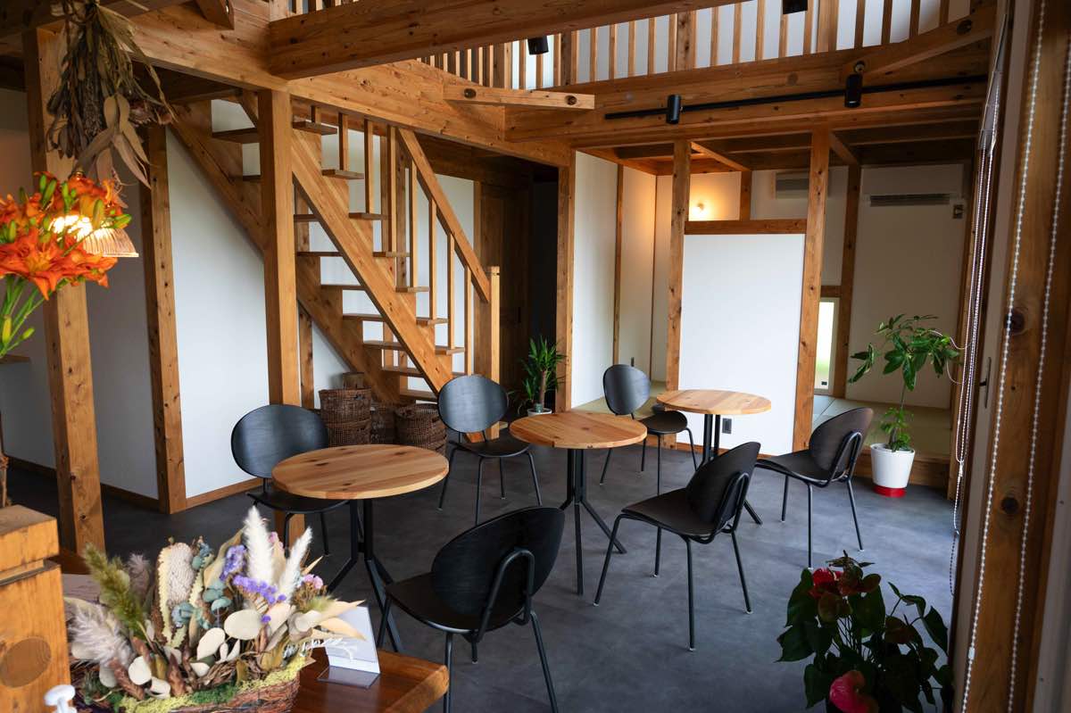 Bond Cafe_114