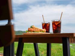 「Bond Cafe_114」明野町に 2023年5月18日オープン！眺望抜群の隠れ家カフェ