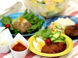 焼くだけ簡単ハンバーグ♪美味しいと大評判！