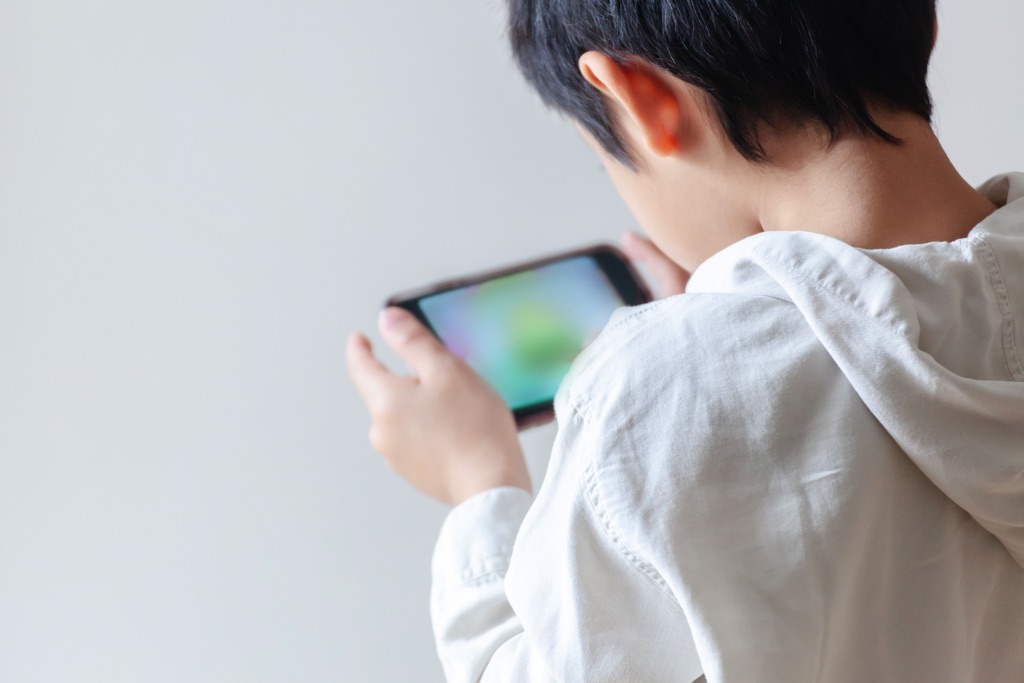 スマホの影響とドクターからのアドバイス【姿勢編】