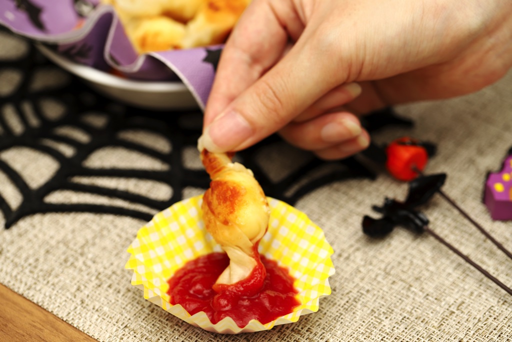 ハロウィン おばけピザ 作り方3