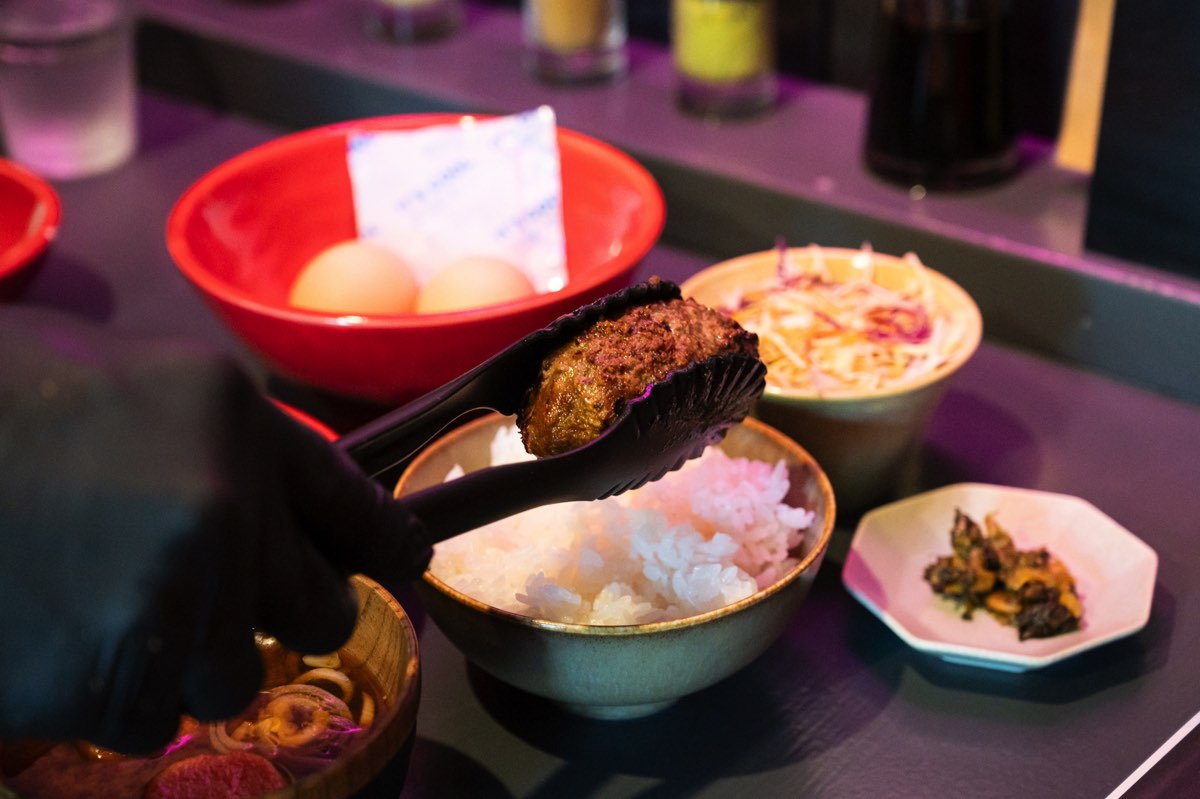 炭火焼ハンバーグ専門ばーぐはん