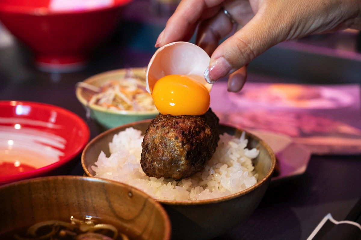 炭火焼ハンバーグ専門ばーぐはん