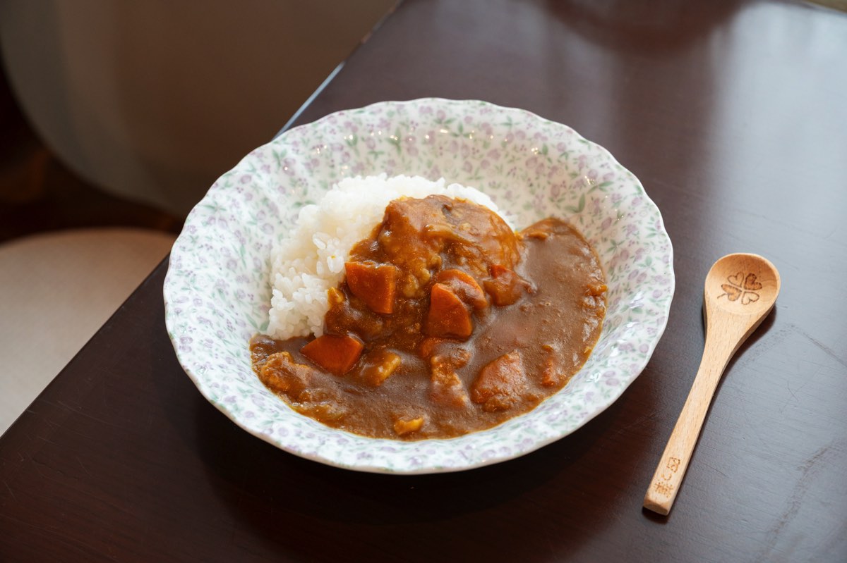 ごはんや四つ葉 カレー