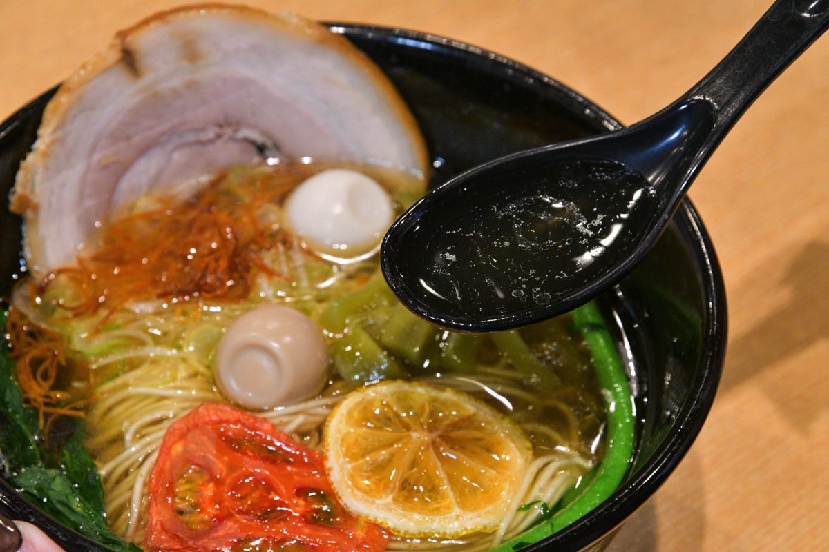 やまなし源水ラーメン