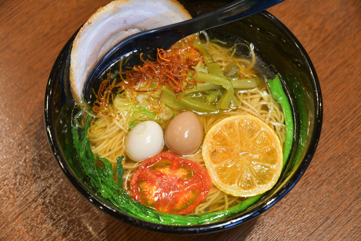 やまなし源水ラーメン