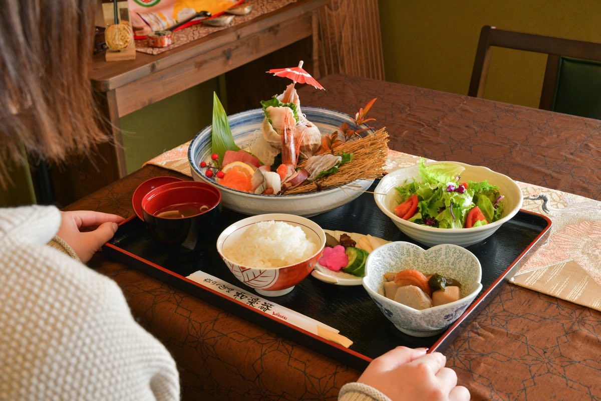 彩りの遊食 和楽器