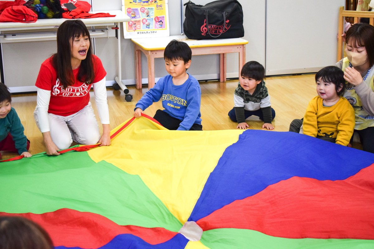 にじいろKidsにしやはた