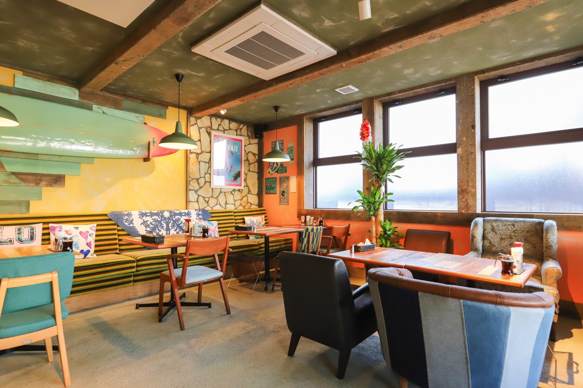 Kona’s Coffee甲府店 内観