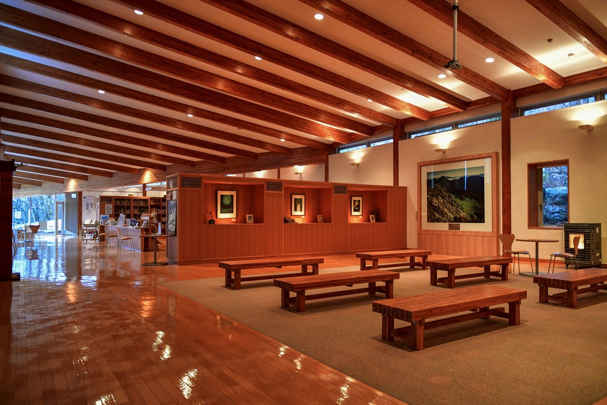 南アルプス市 芦安山岳館 外観