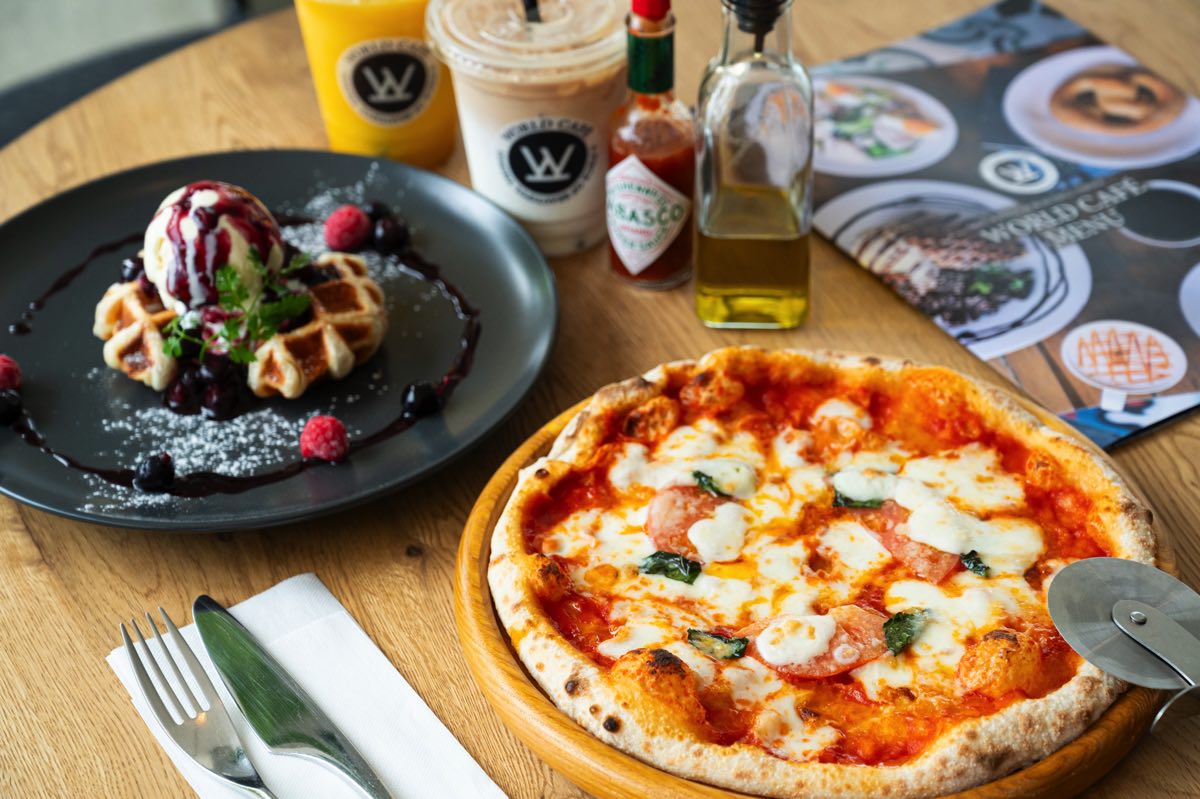 WORLD CAFE 小瀬スポーツ公園店 ランチ