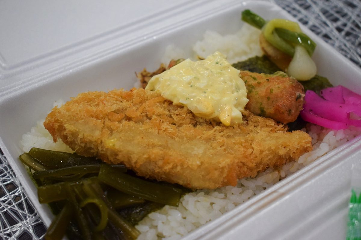 お弁当のかしわや