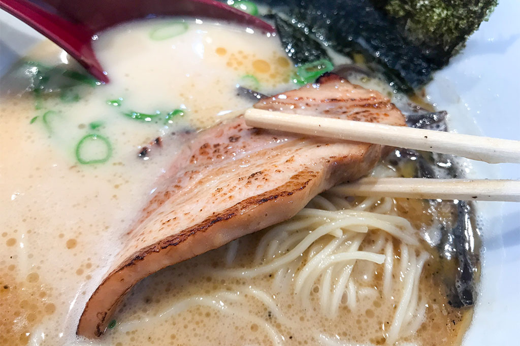 甲斐豚骨ラーメン ぶーちゃん