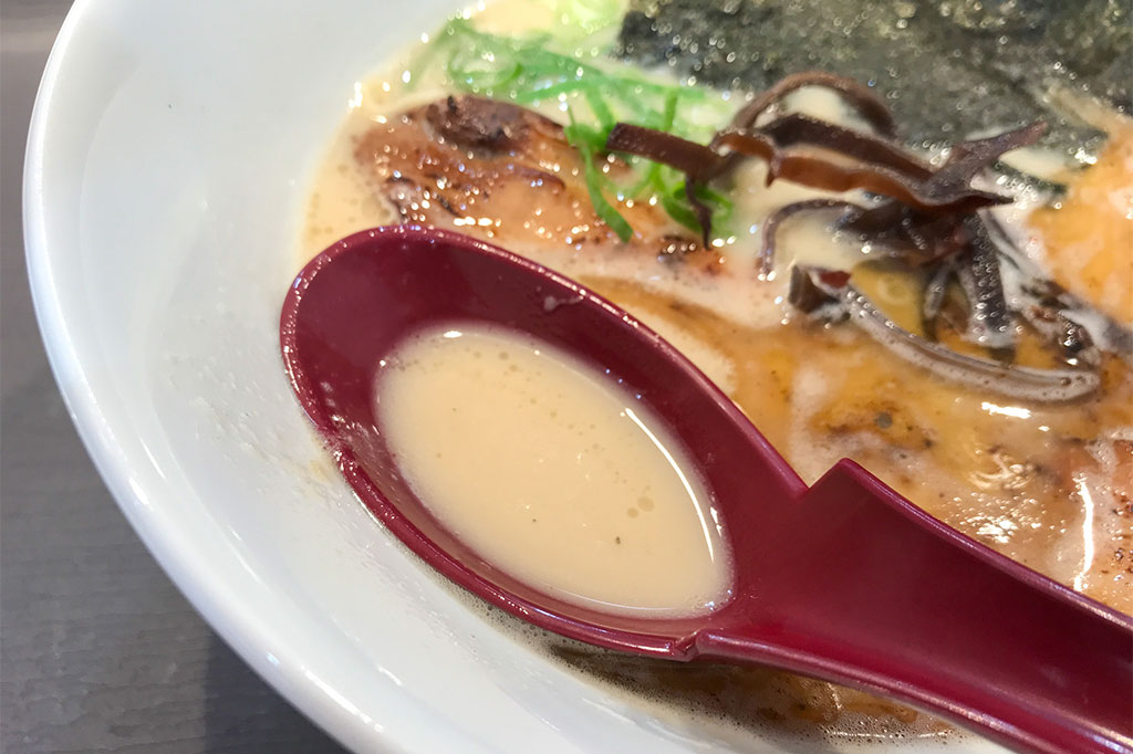 甲斐豚骨ラーメン ぶーちゃん