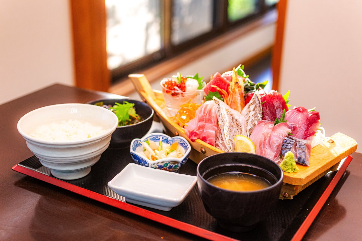 おさかな食堂こばさん