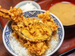 お食事処 やぶ