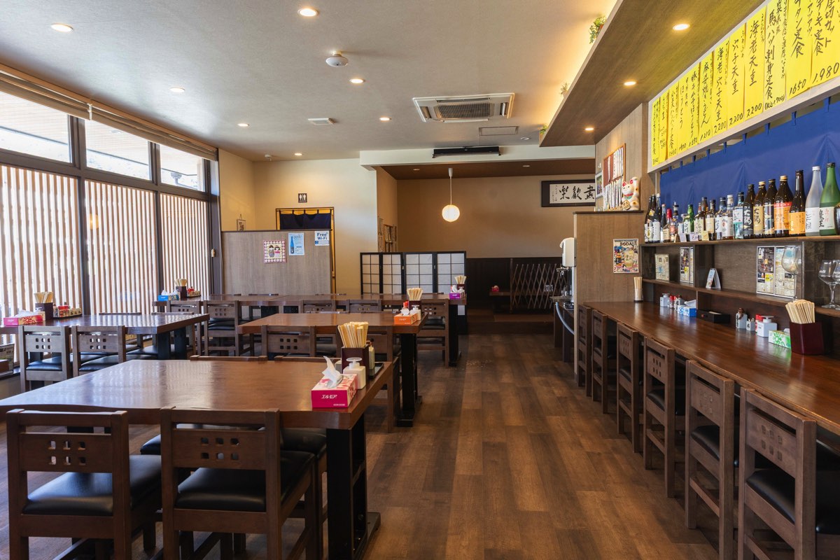 お食事処 居酒屋 小麦 内観