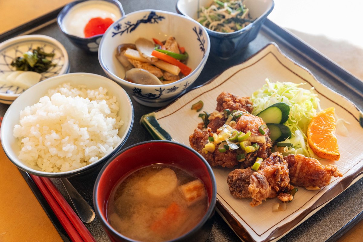 郷土食と宿 せんでゃー