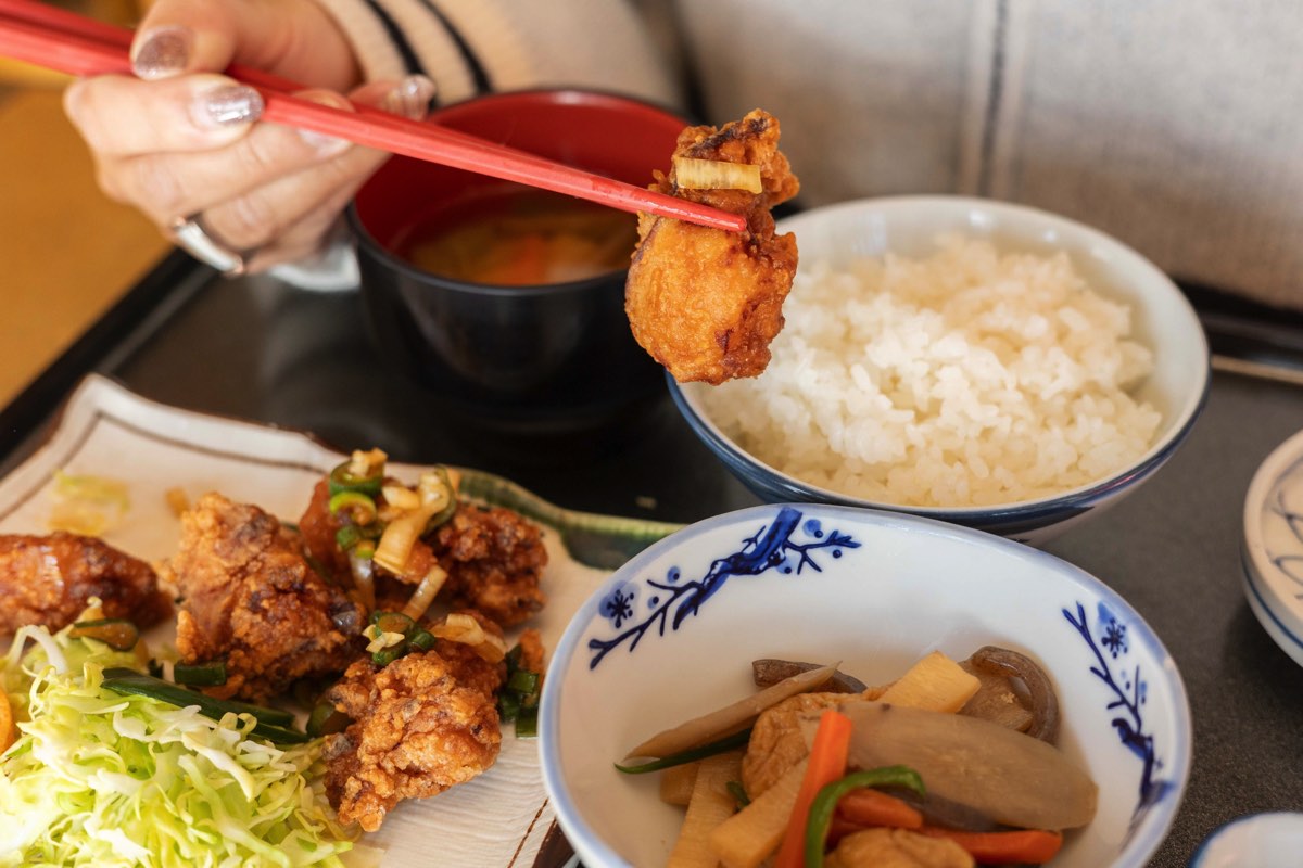  郷土食と宿 せんでゃー 日替わりランチ