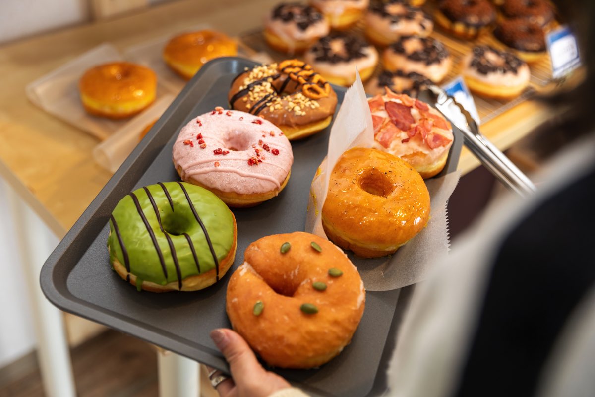 ROOT DOUGHNUTS SHOP