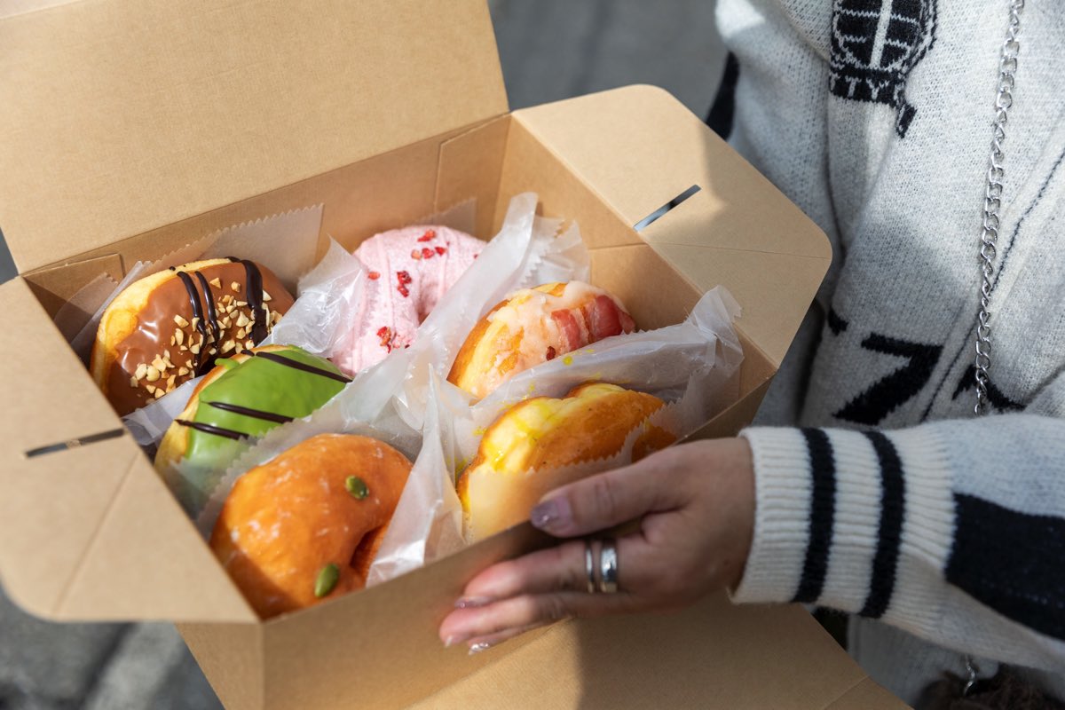 ROOT DOUGHNUTS SHOP