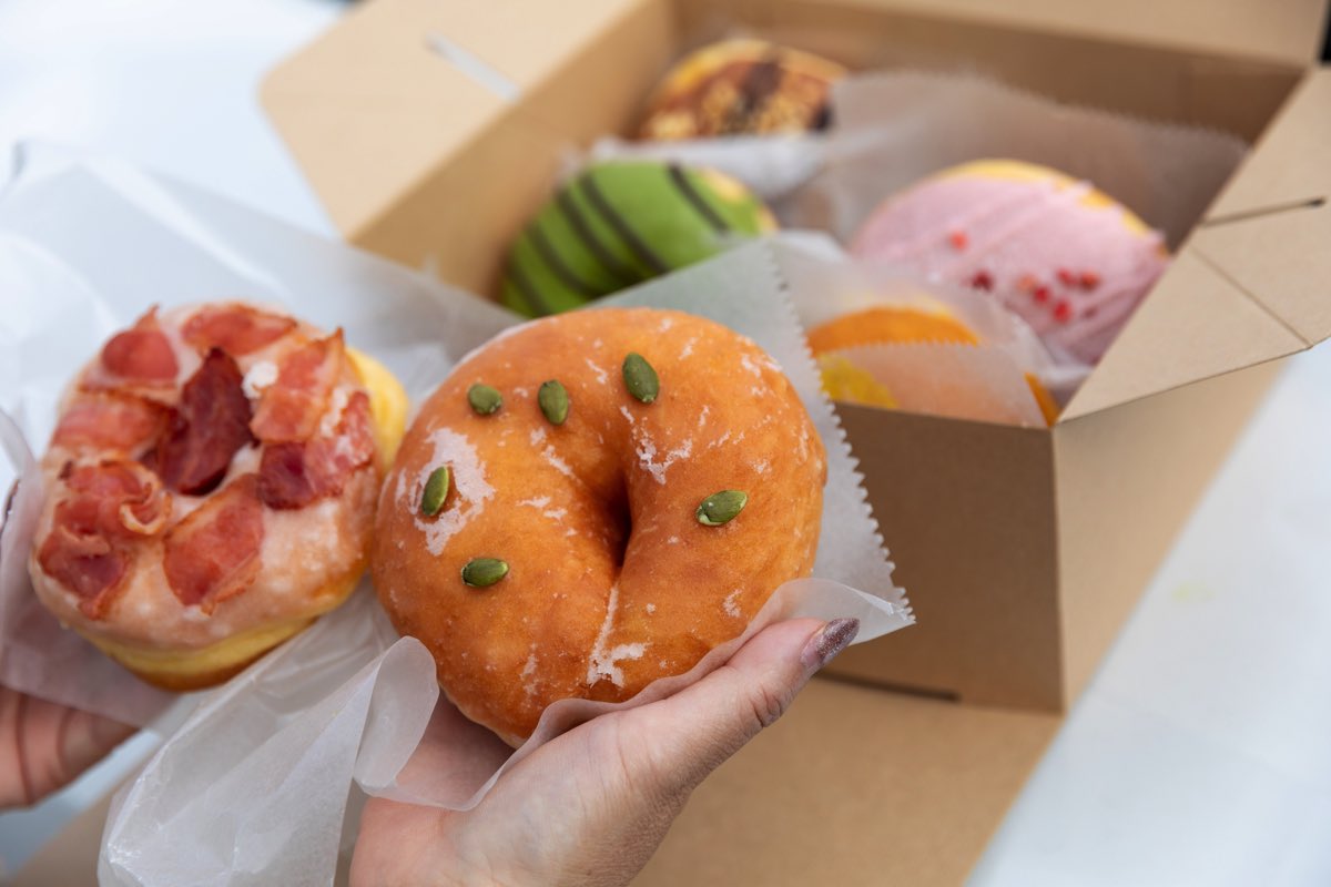 ROOT DOUGHNUTS SHOP