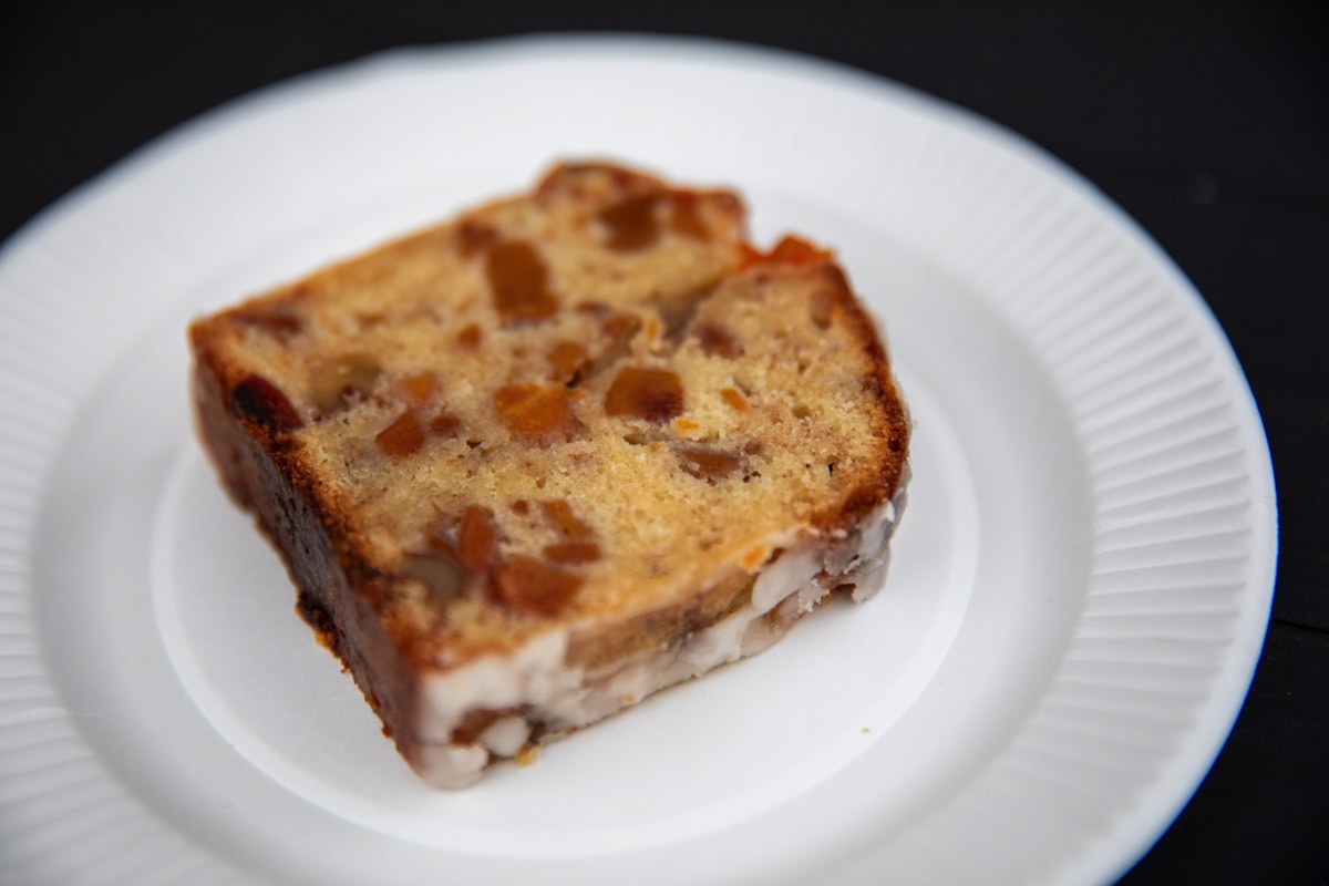 ラム酒香る干し柿のパウンドケーキ