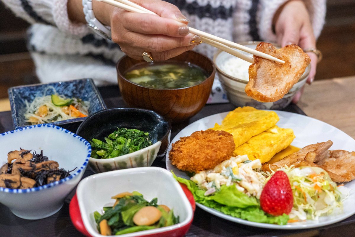 食事処 古民家やまと.