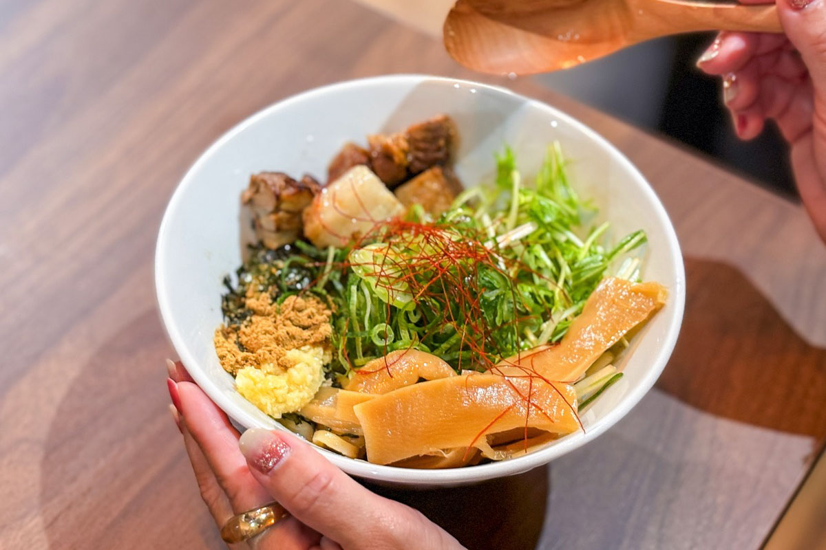 SEN NOODLE & DINING