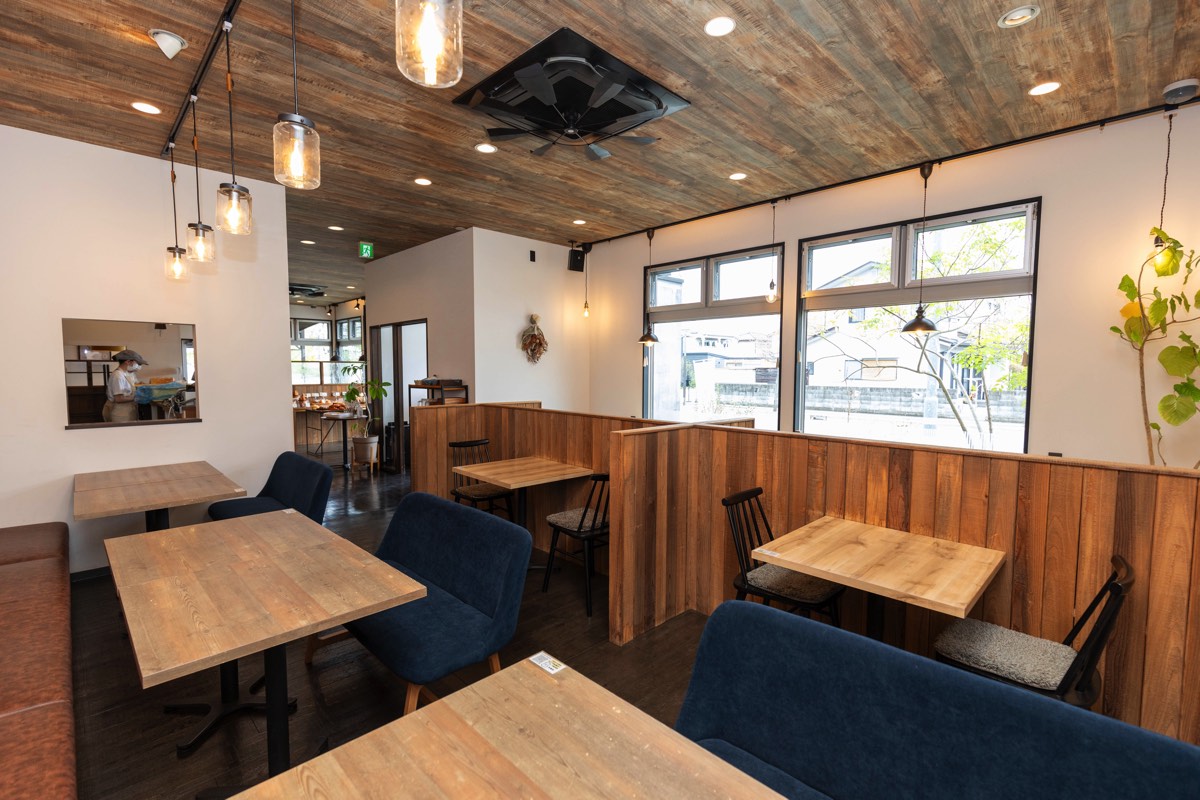 SAKImoto bakery and cafe 甲府昭和店