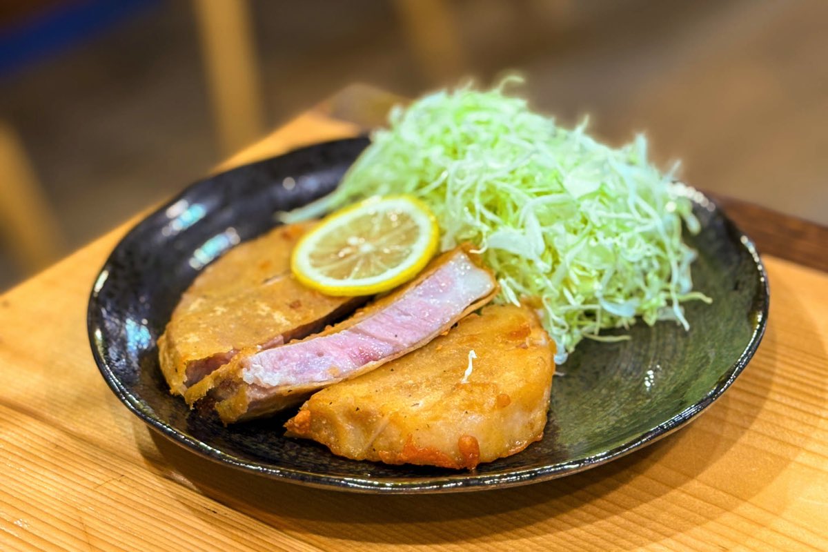 厚切豚肉料理屋 豚屋巣窟（あじと）