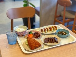 石和のごはん屋さん