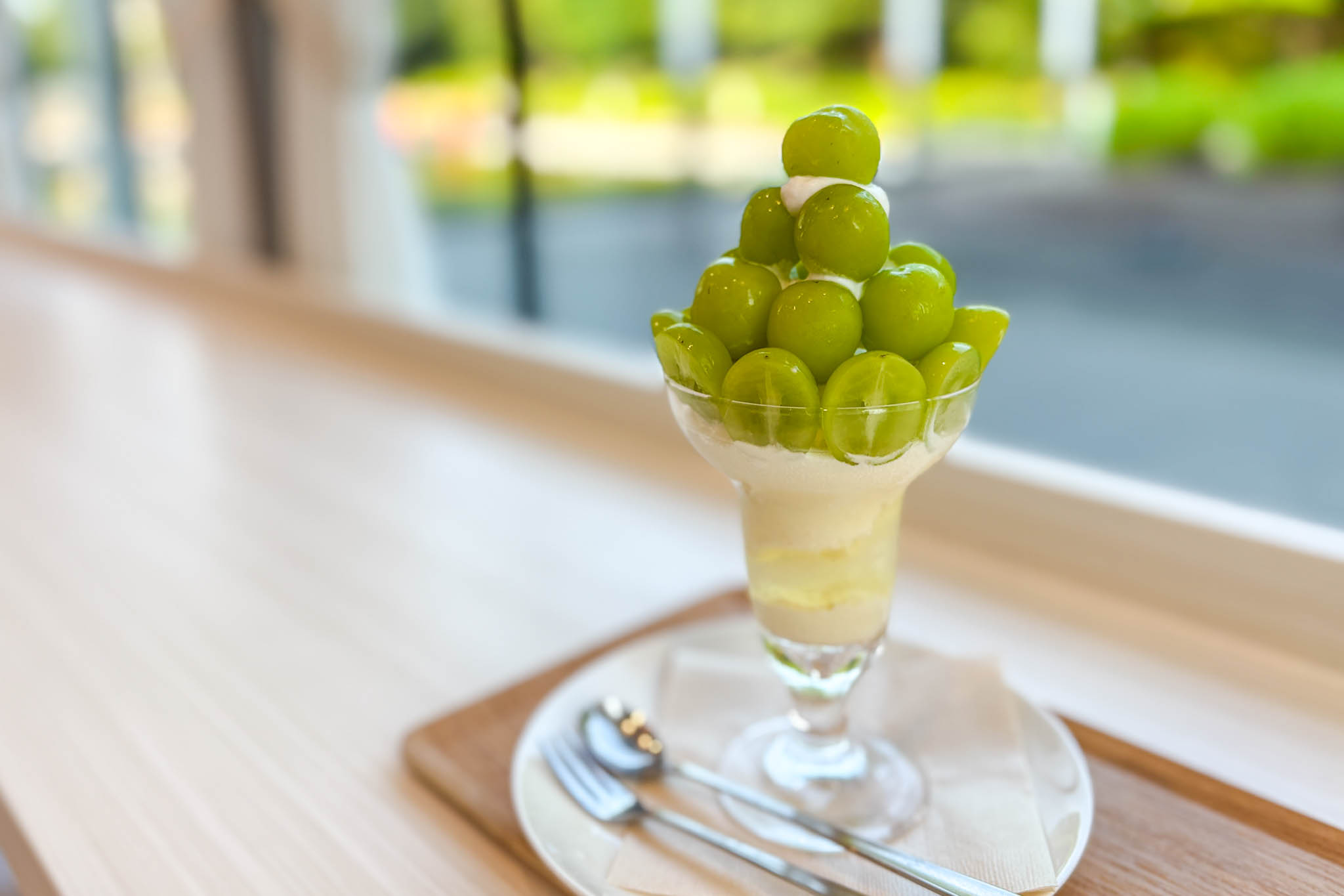 Museum café Sweets lab 葡萄屋kofu シャインマスカットパフェ2
