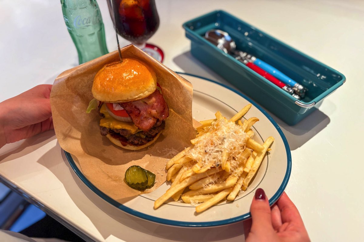 TOYFUL BURGER