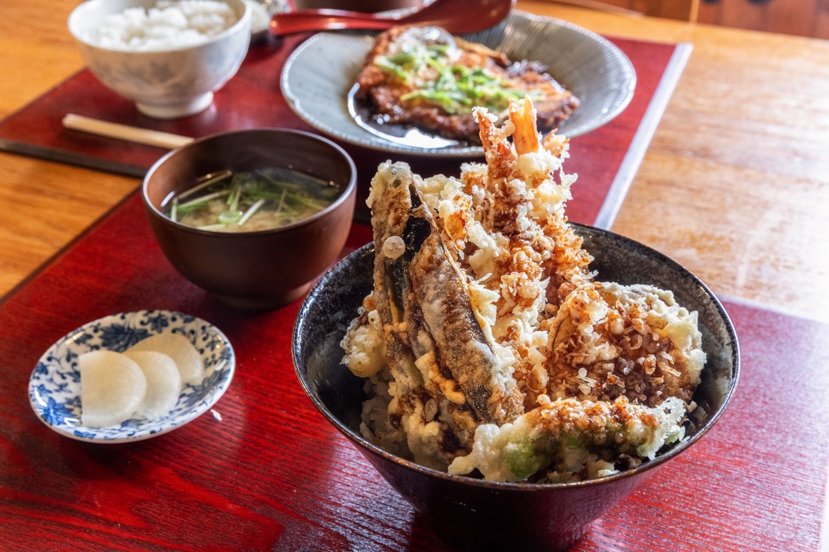 天乃八