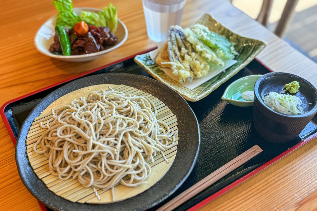 手打ちそばとほうとうの店 ふもっと亭